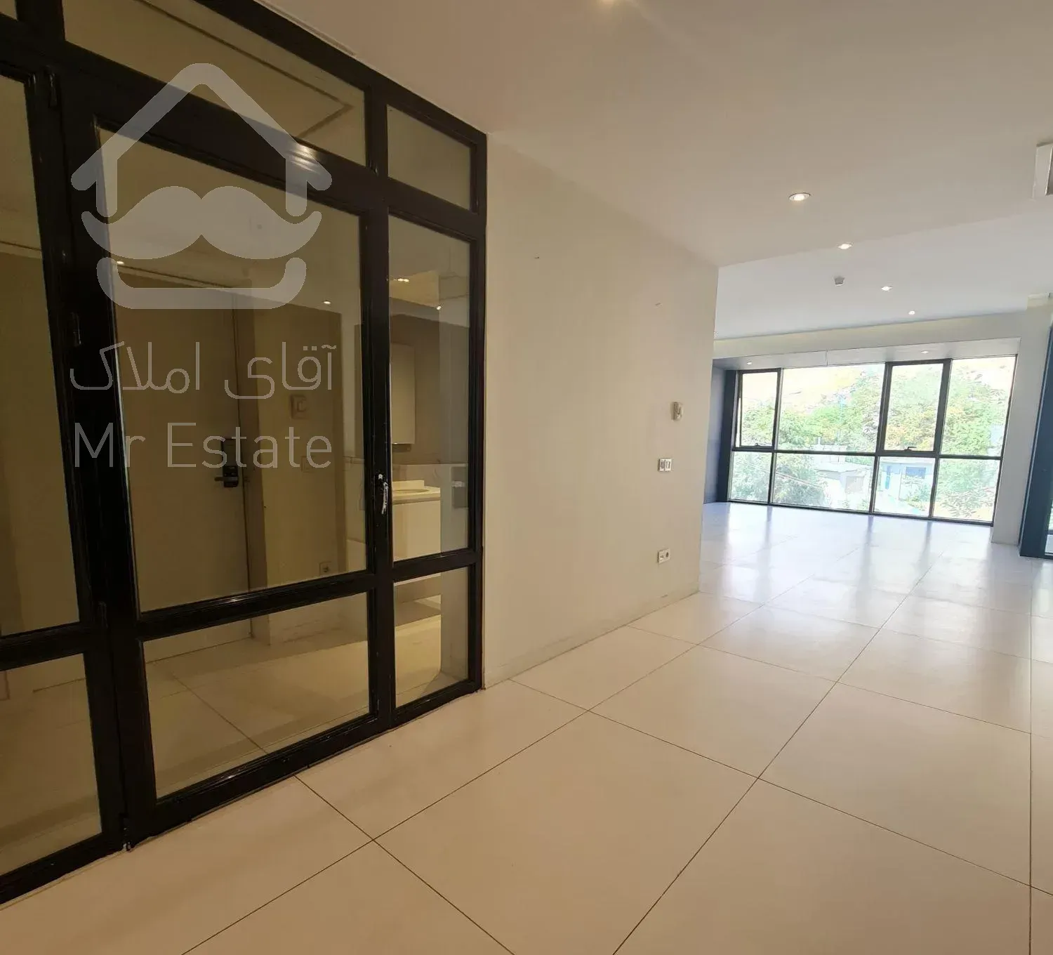 186متر نیاوران ، مدرن کلید نخورده