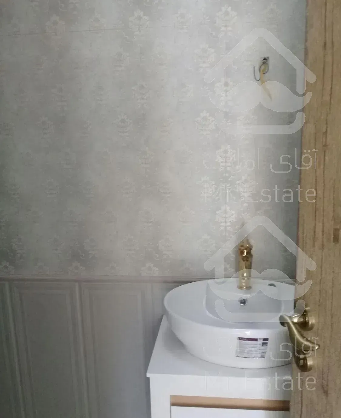 اپارتمان ۱۳۵ متری فروش