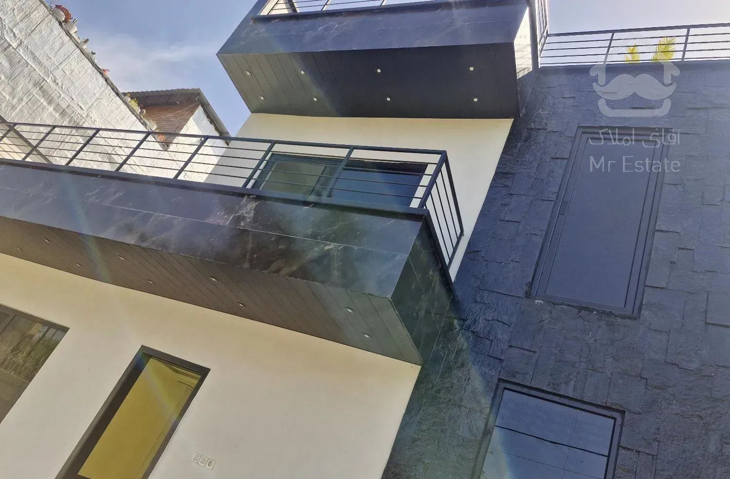 ویلا۲۶۰متری سه خواب،مستر،روف گاردن،نقد+تهاتر