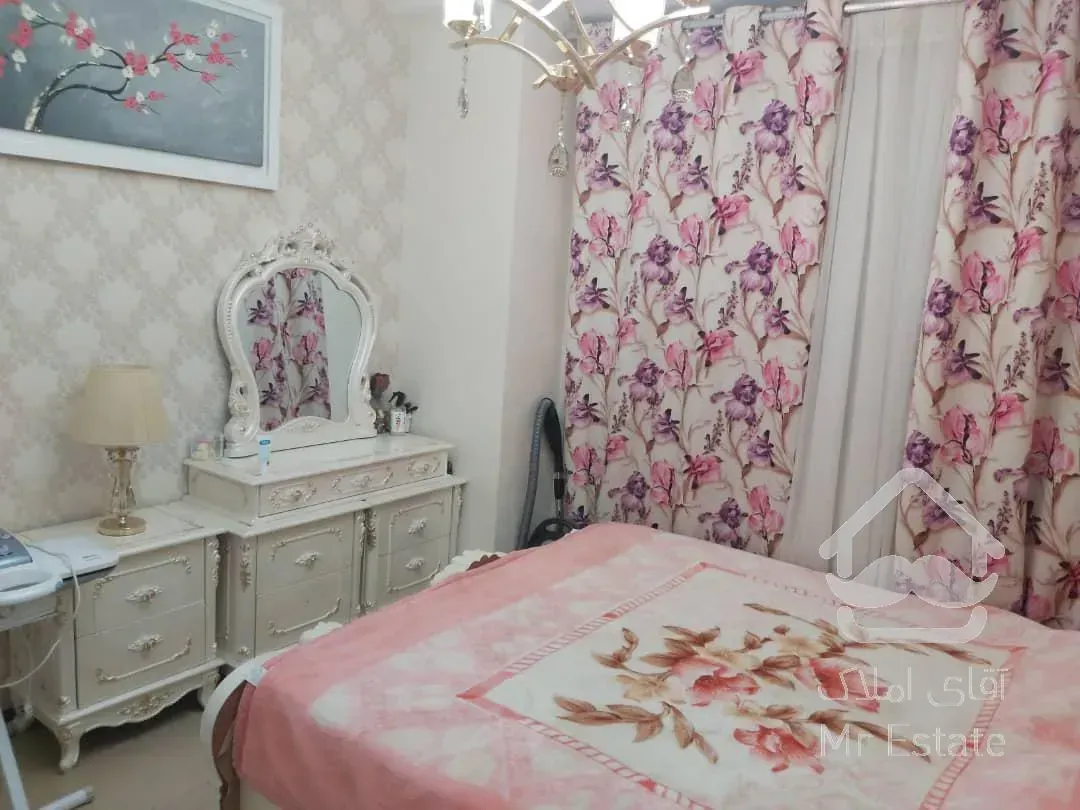 ۹۰متر شهرک چیتگر نوساز طبقات بالا برج شهرک چیتگر منطقه ۲۲