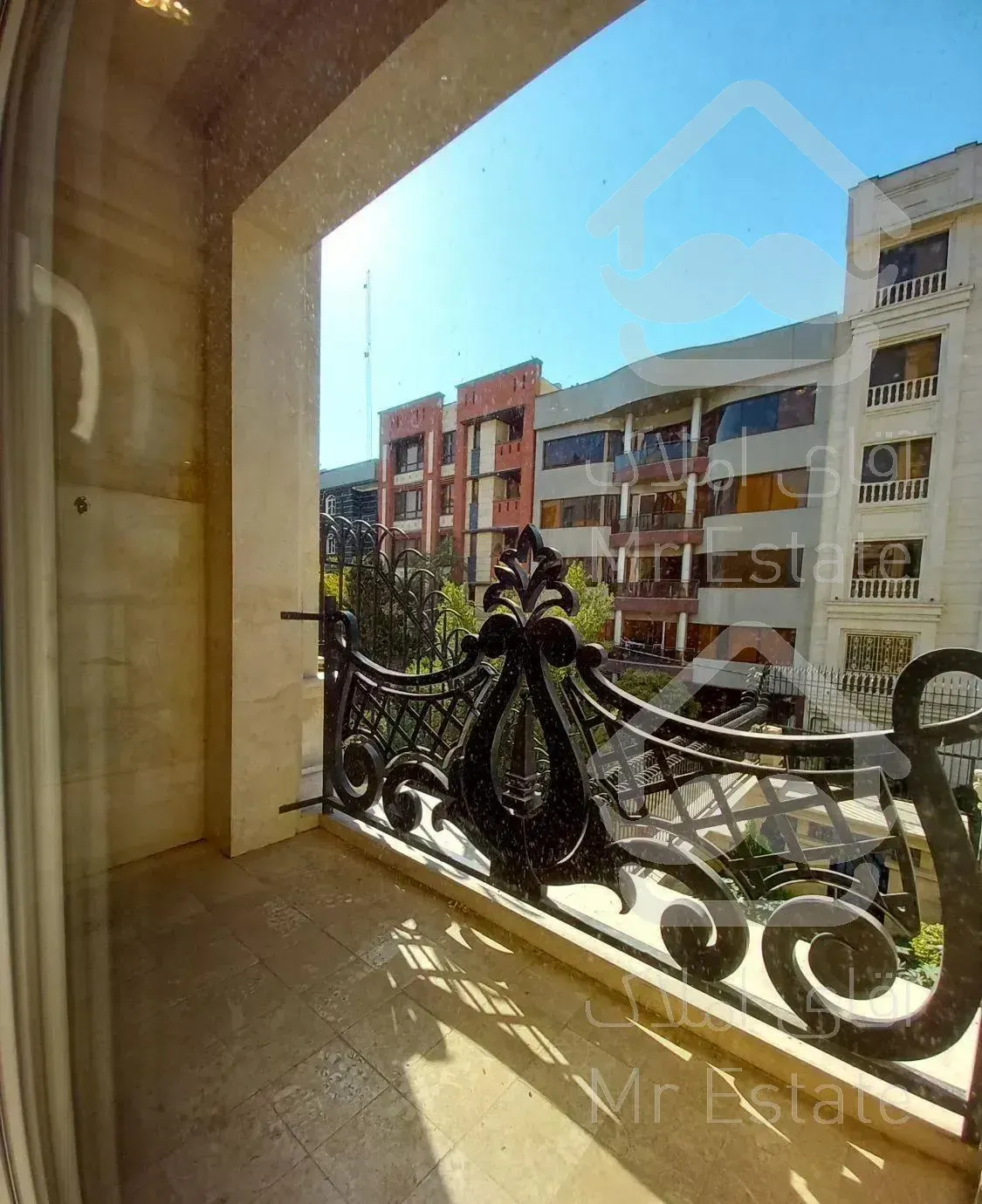 آپارتمان ۲۷۰متر/۳خواب/تکواحدی/نوساز