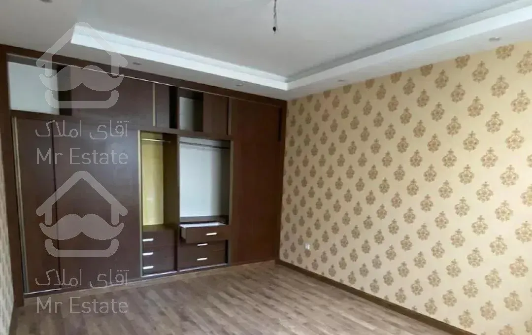 ۱۲۰ متر / ۳ خواب / شاه شاهین شمالی