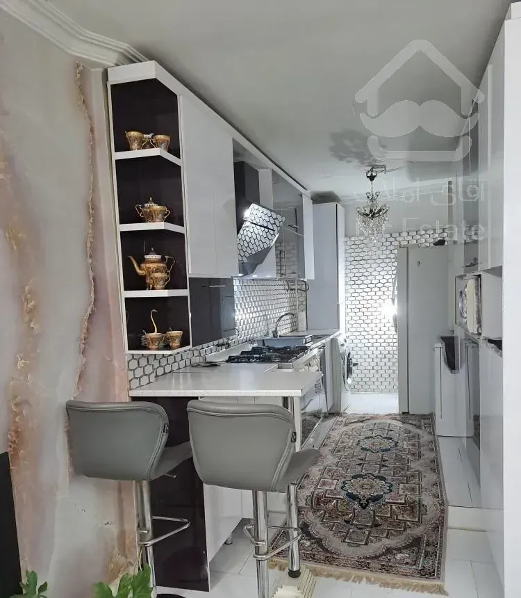 فروش آپارتمان ۱۱۲ متری ۳ خوابه طبقه ۳ در عبدل‌آباد