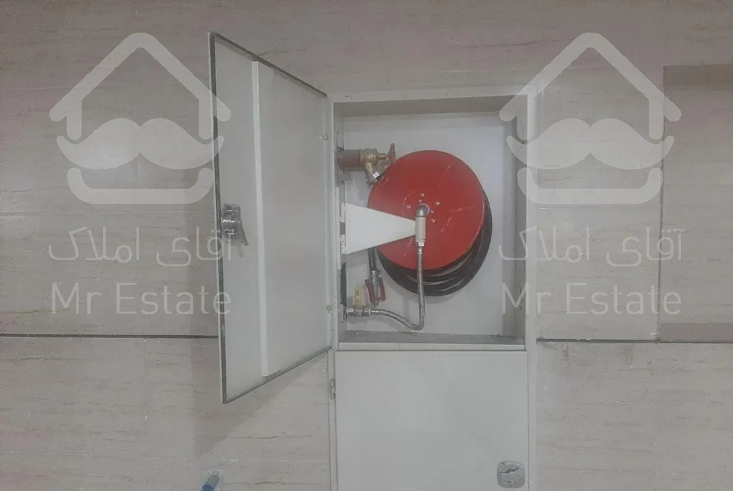 ۷۵ متری دو خواب جنوبی غرق نور با دید منطقه