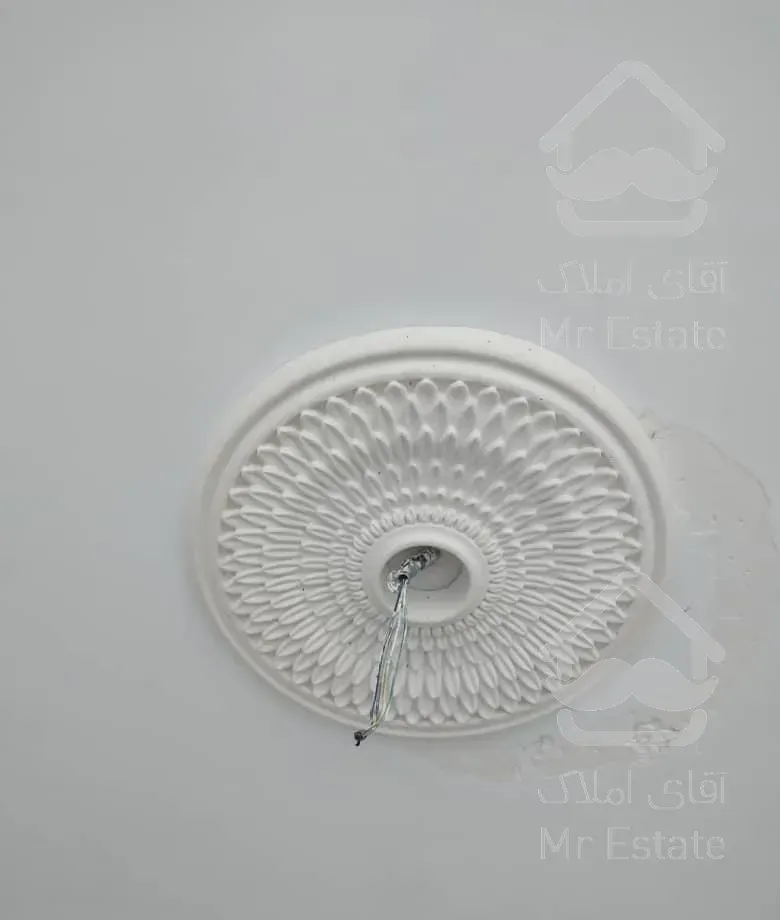 نصاب گچبری پیش ساخته نصب ابزار آماده قاب بندی گچی