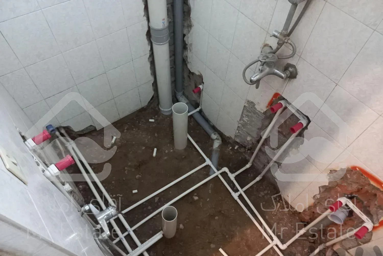 لوله کشی آب فاضلاب پمپ منبع