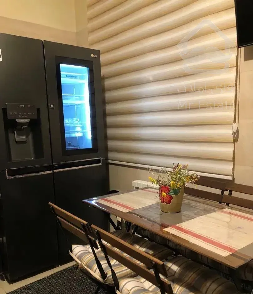 ۱۱۱متر مبله نبش فسنقری