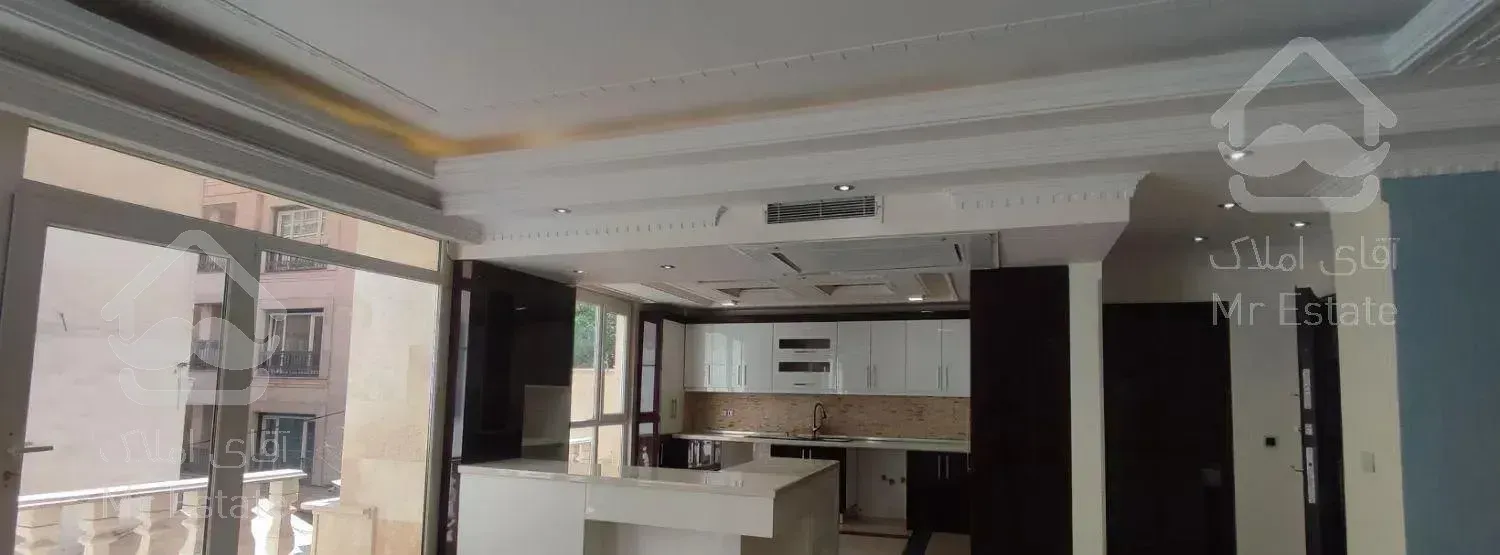 ۲۰۰ متر آپارتمان ۴ خوابه .