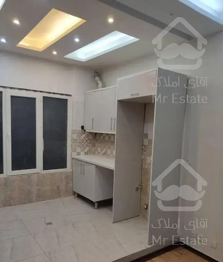 ۵۵متر ط دوم مناسب اداری و مسکونی