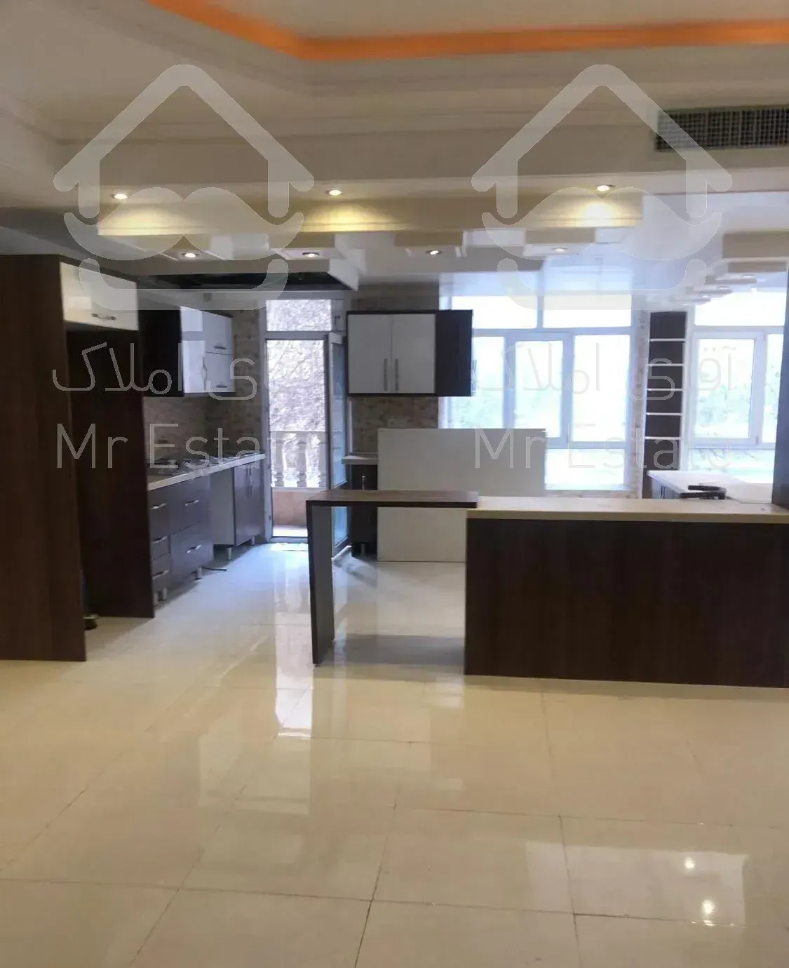 ازگل-آپارتمان ۱۹۵متری کلید نخورده