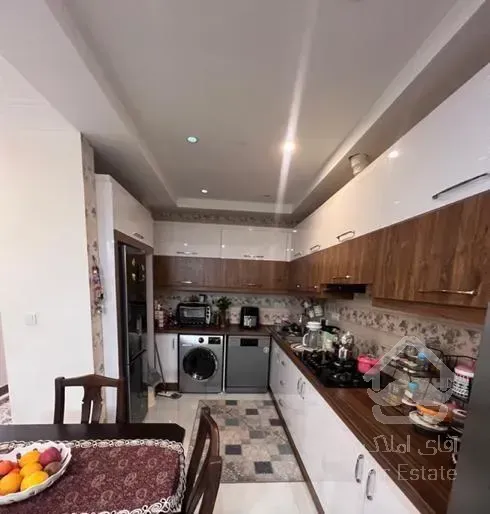 ۹۸متر/۲ خواب/خ جمهوری