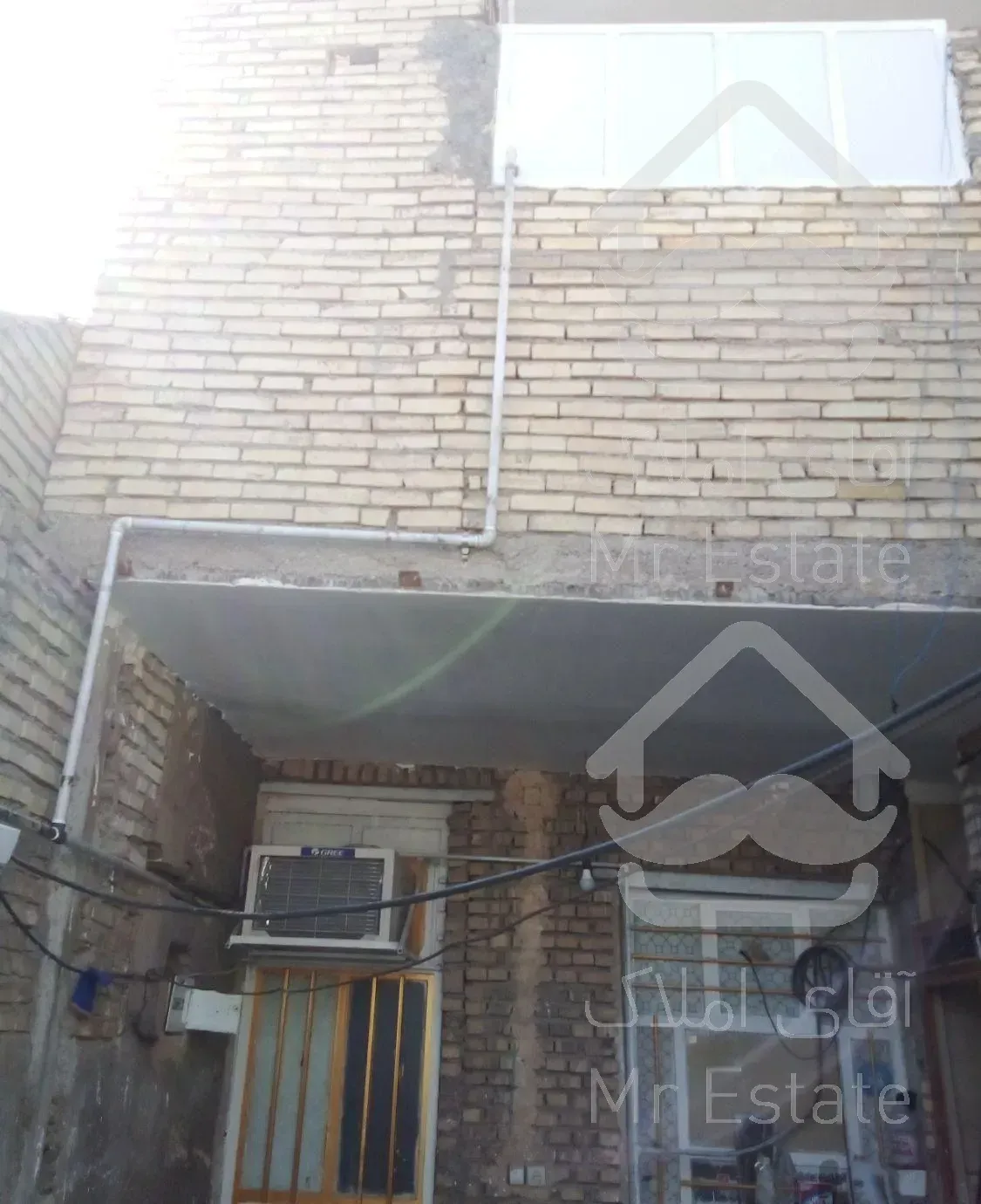 لوله کش گاز وآب فاضلاب وتعمیرات ونصف پمپ و شیرآلات