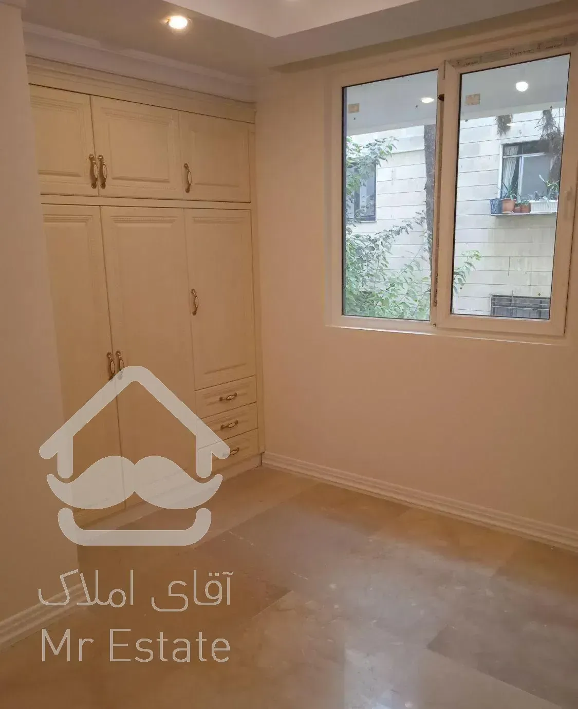 ۱۲۷ متر کیکاووس شیک و نورگیر