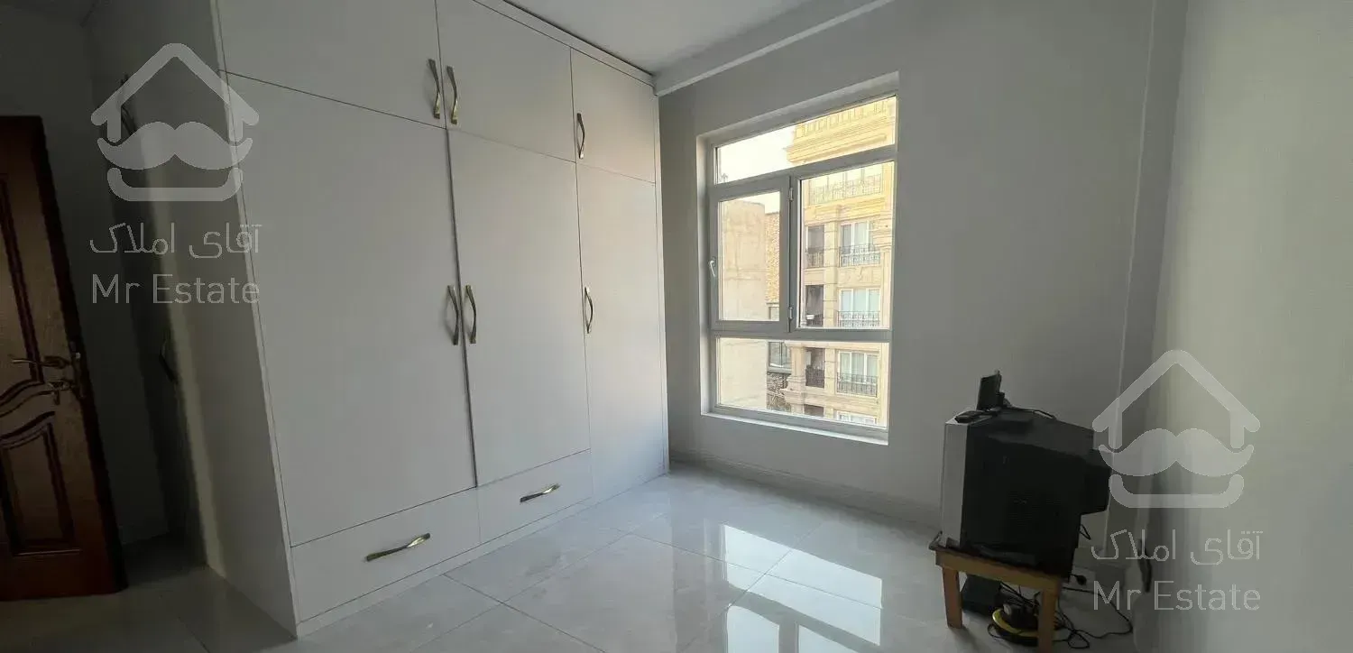 اندرزگو ۱۳۵متر/تک واحدی/غرق در نور