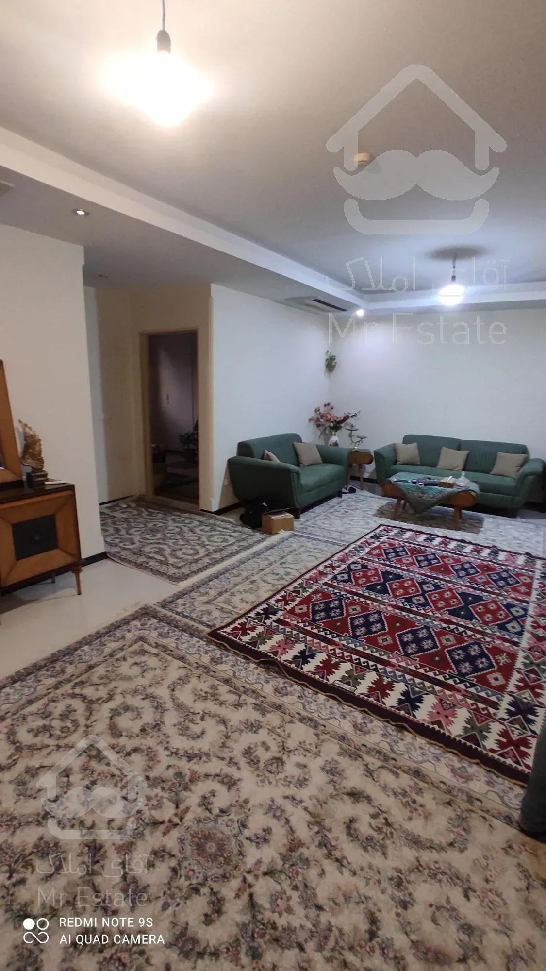 100 متر برج زیتون رو به روی مرکز خرید طوبی