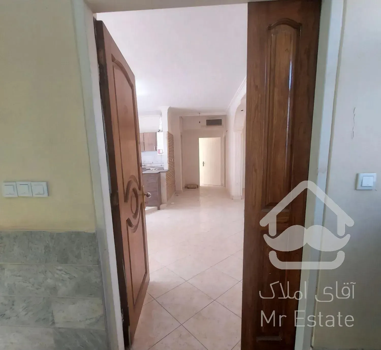 اپارتمان ۱۱۰ متر، دوخوابه. رهن ۲ ساله