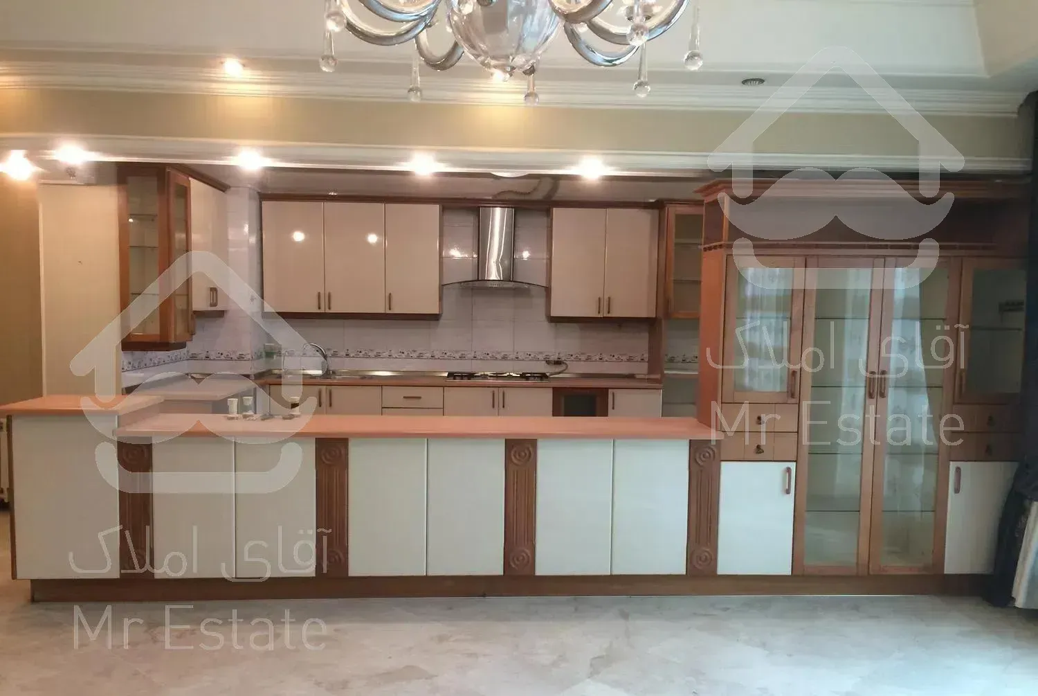 پاسداران/۱۹۵متر/خوش نقشه