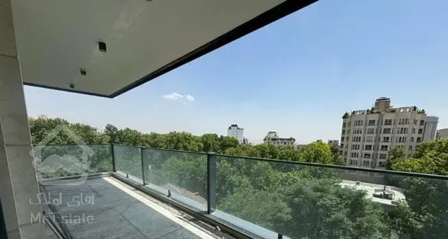 نیاوران۴۰۰متر۳۰مترتراس ویو باغ فول امکانات