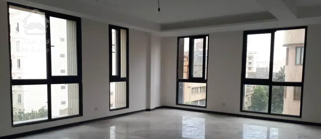 ۲۵۰ متر کلید نخورده دلباز