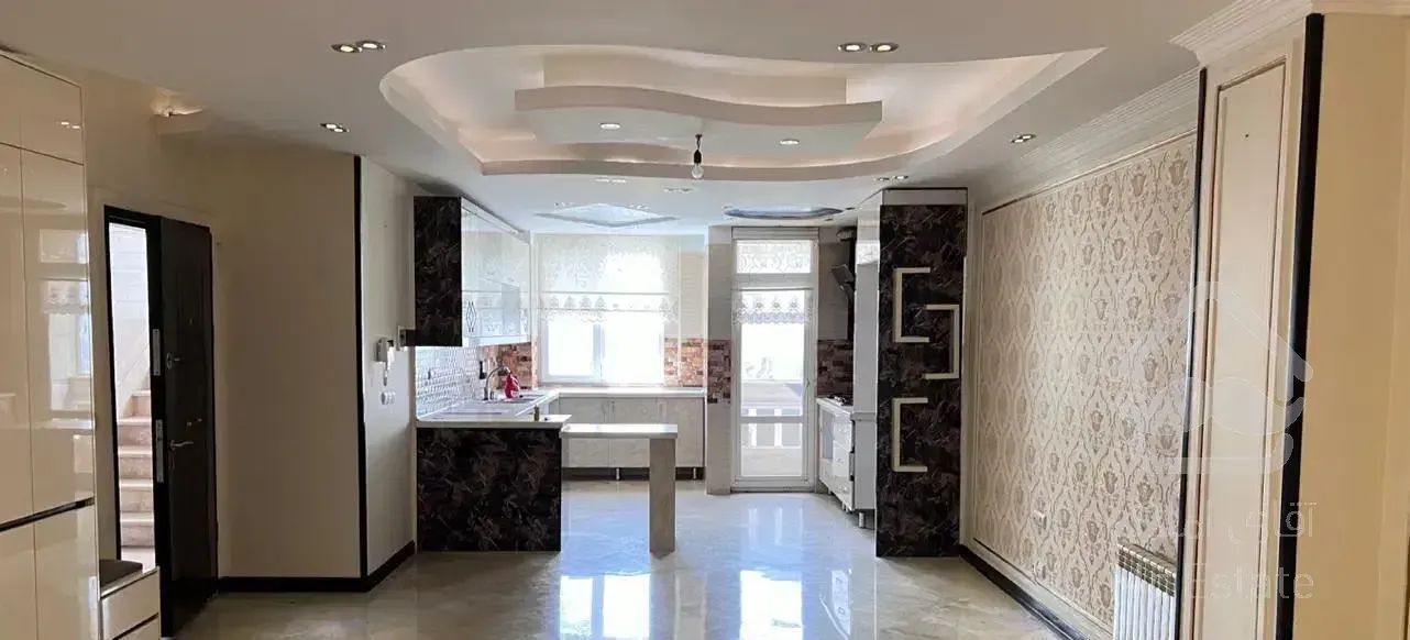 ۸۹متر سالن پرده خور/کم سن/آفتابگیر/با امکان معاوضه