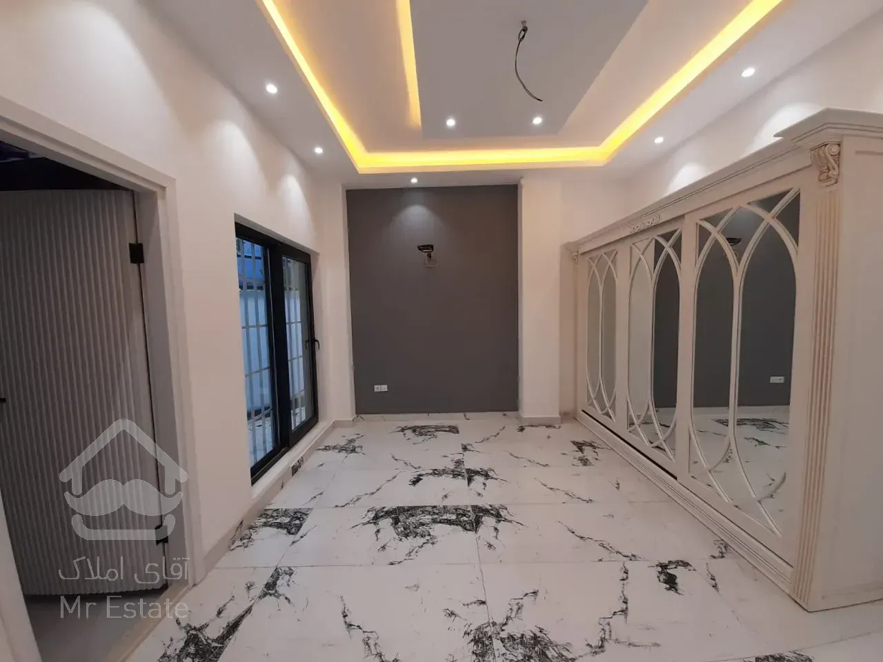 ویلا باغ ۷۰۰متری عالی