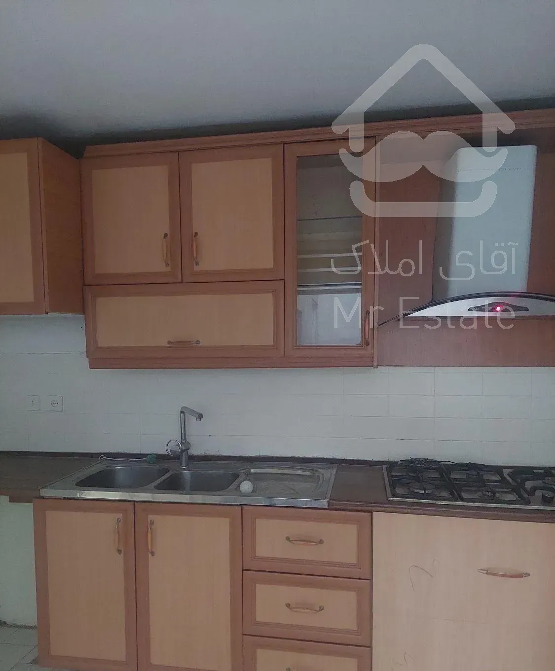 اجاره آپارتمان ۶۱ متری ۲ خوابه طبقه ۲ در منیریه