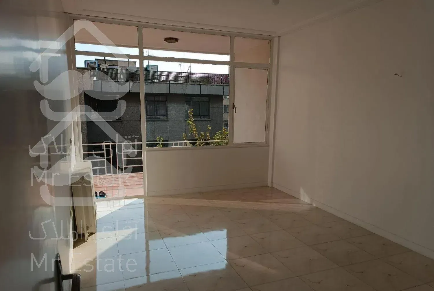 175  متر  دو  خوابه  سنایی  میرزای شیرازی