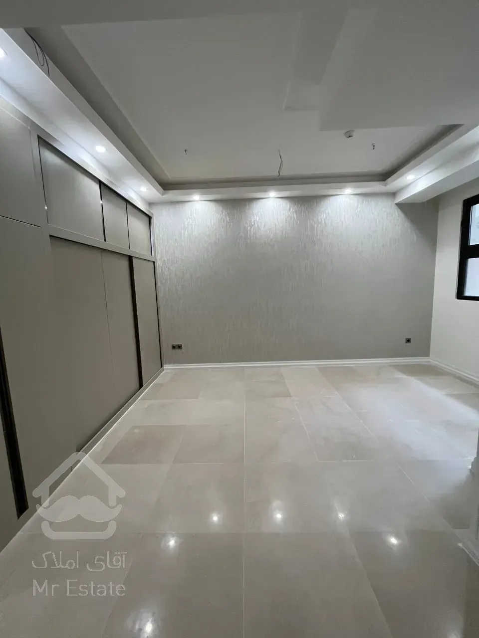 فروش واحد 215 متری رونیکا پالاس قیطریه