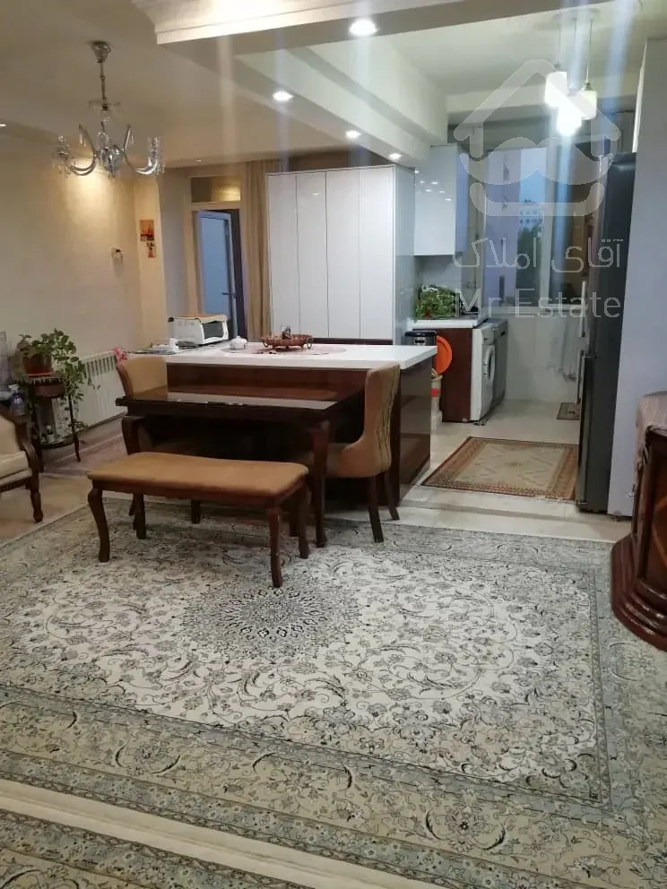 ۸۵متر۲خواب بالا همکف تمیز خیلی خوشگل