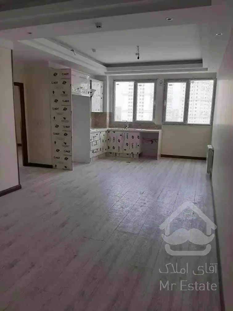 ۴۷ متر ، نوساز ، ۱خوابه، شهران (فرعی اعیان نشین)