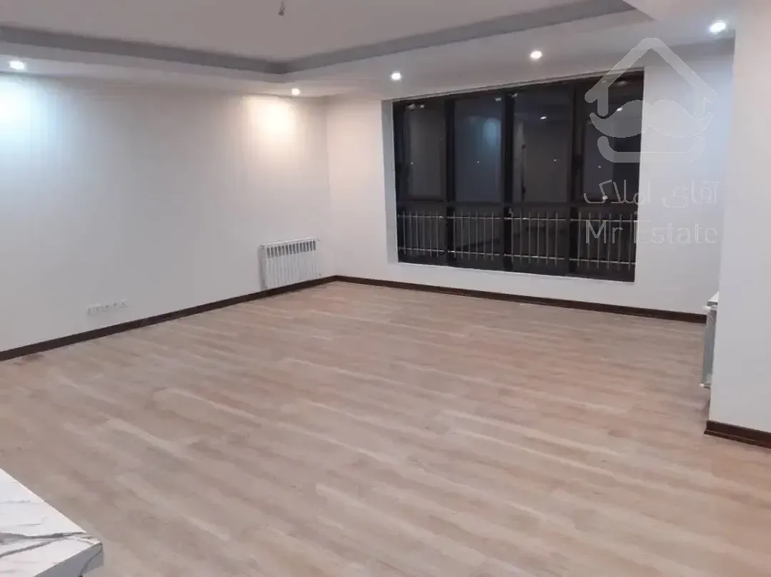 آپارتمان 110 متری ، شناور در نور ، بازسازی با متریال درجه ۱ ، مهستان