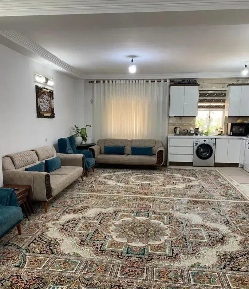 ۹۰متری/طبقه اول/فروش فوری