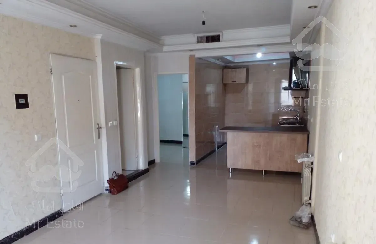 آپارتمان خوش نقشه و خلوت