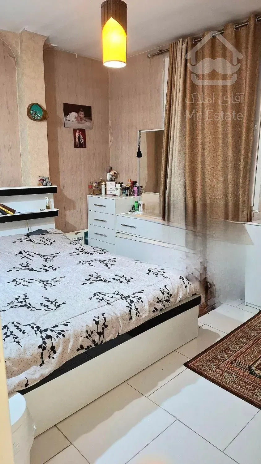 فروش واحد 92 متری در اختر غربی