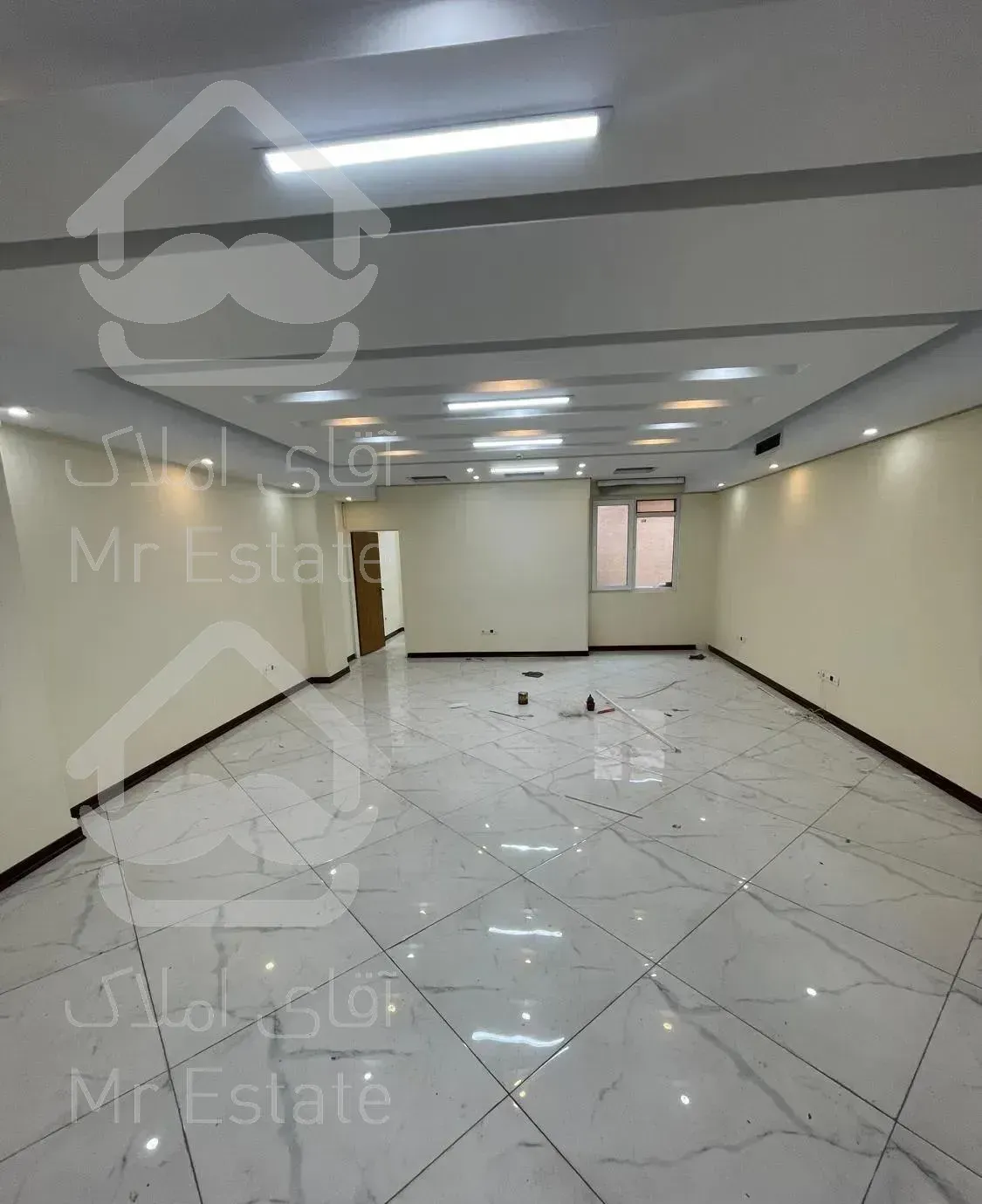 ۱۰۰ متر سند اداری بر امیرکبیر