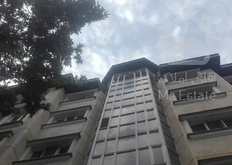 131متر 2خواب بهترین لوکیشن نیاوران یاسر