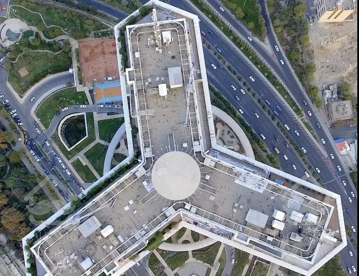 پنت ۴۷۰ متر بر فراز ابرها