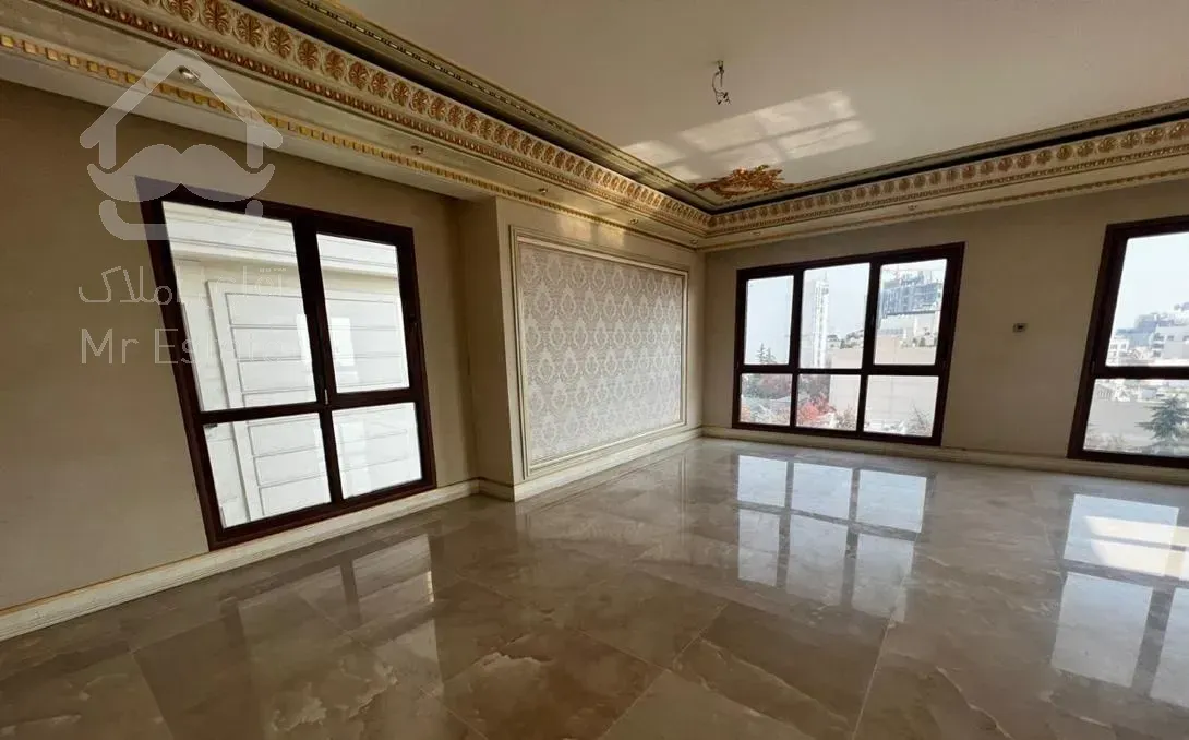 باغ فردوس - ۲۲۰متر (کلید نخورده)