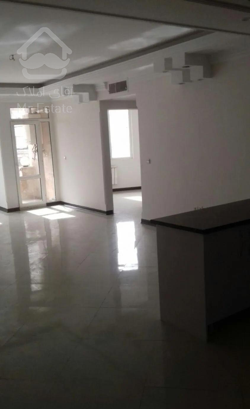 لاله شرقی95متر2خواب فول امکانات/با3پارکینگ غرق نور