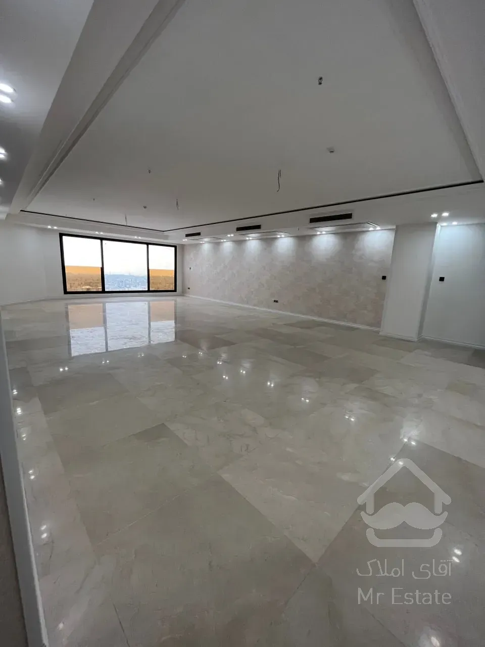 فروش واحد 235 متری رونیکا پالاس قیطریه