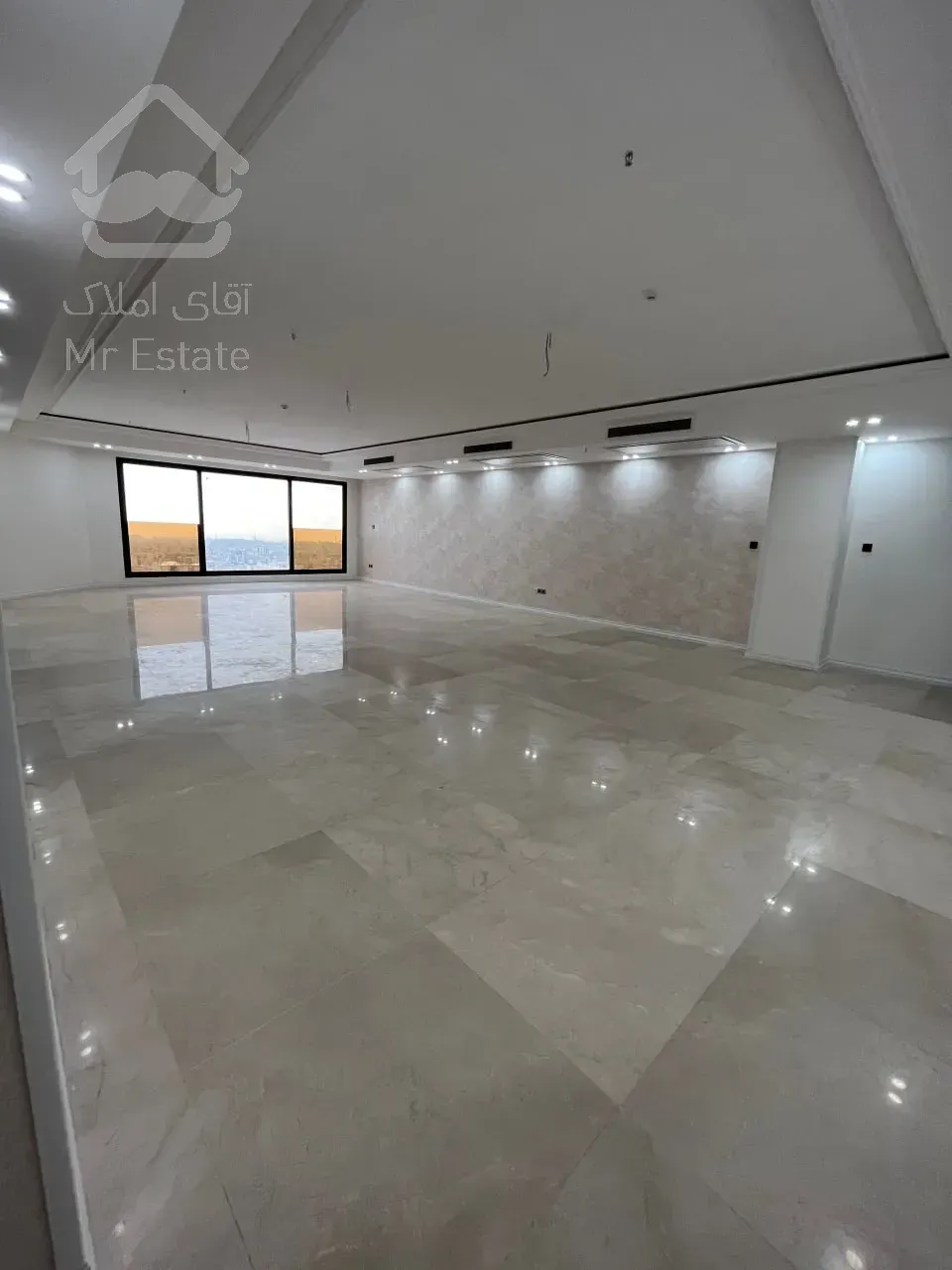 فروش برج 239متر 3 خواب قیطریه با مشاعات ابی