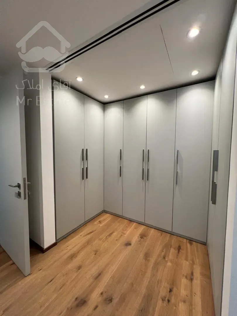 فروش اپارتمان 260 متری زعفرانیه