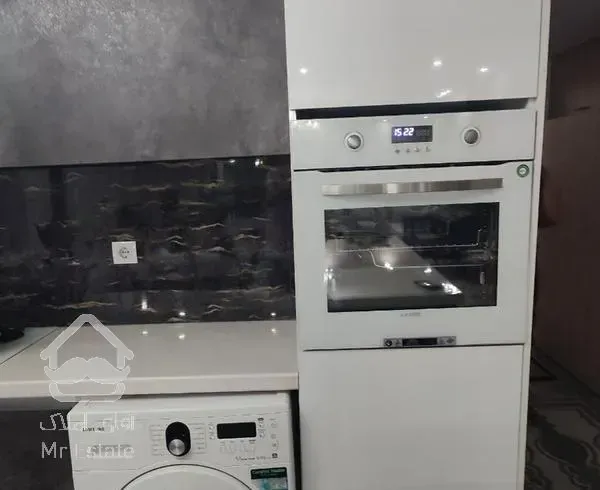 واحد ۱۱۵ متری سندی ۵ متر نورگیر اضافه شده