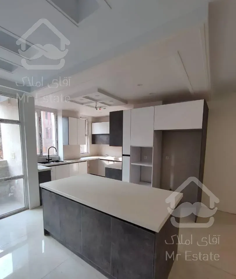 ۱۳۰ متر آپارتمان ۳ خواب مهناز ۲ پارکینگ کلیدنخورده