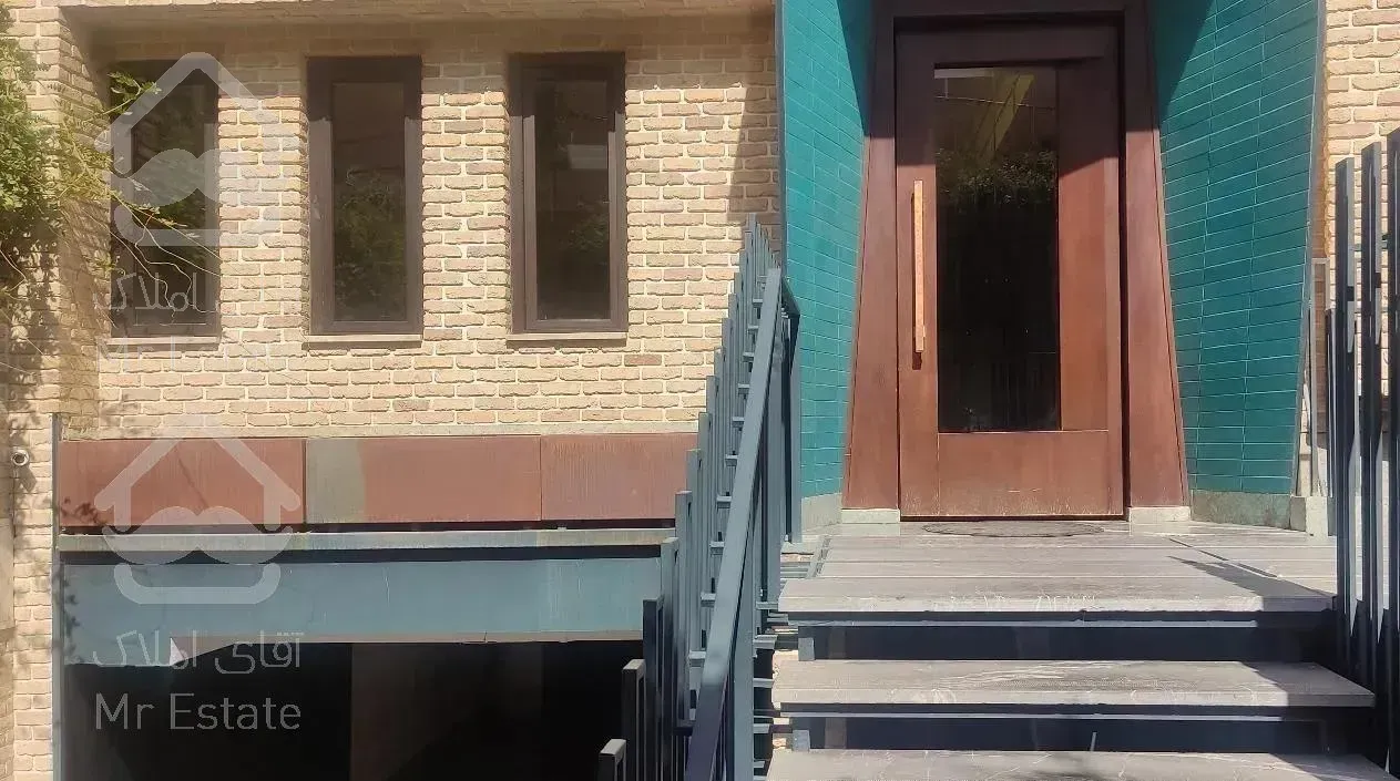 130 متر دو خوابه قلهک