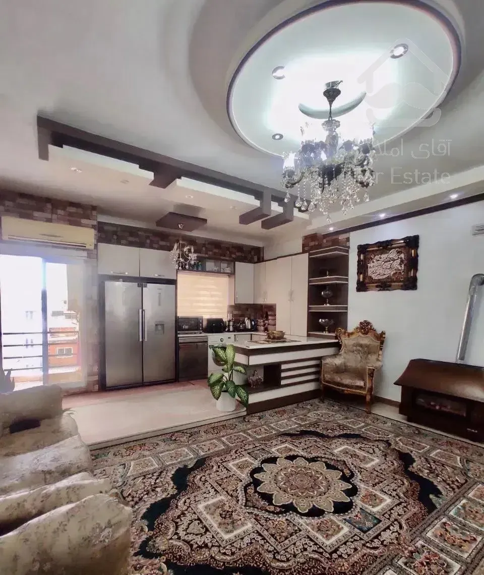 فروش تک واحدی ۱۱۲ متری با مطبخ و پارکینگ سندی