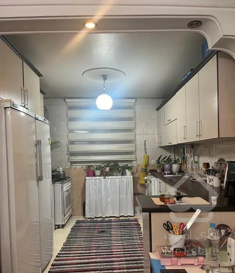 آپارتمان ۴۰ متر/ آسانسور / طبقه اول / بریانک