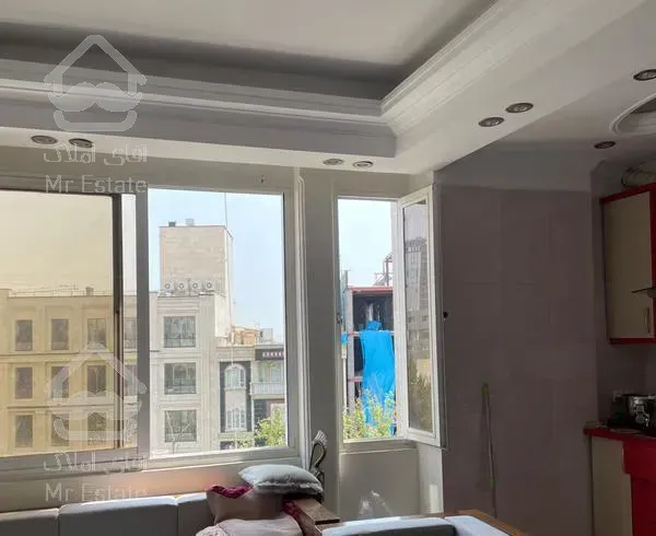 55متری غرق نور طبقه ۴+بالکن و مسترروم نیاوران