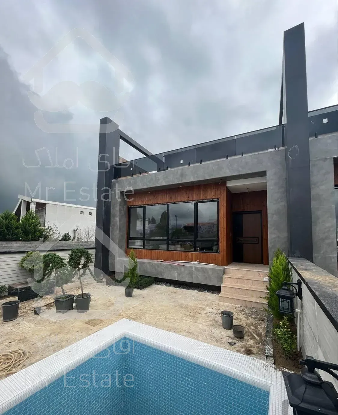 ۱۸۰متری استخردار چشم گیر/بالادست جنگل