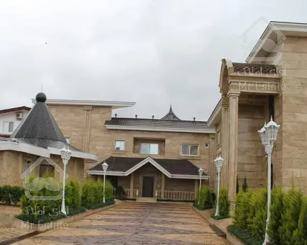 اجاره ویلا ۵۰۰ متر سه خوابه استخردار،داخل شهرک